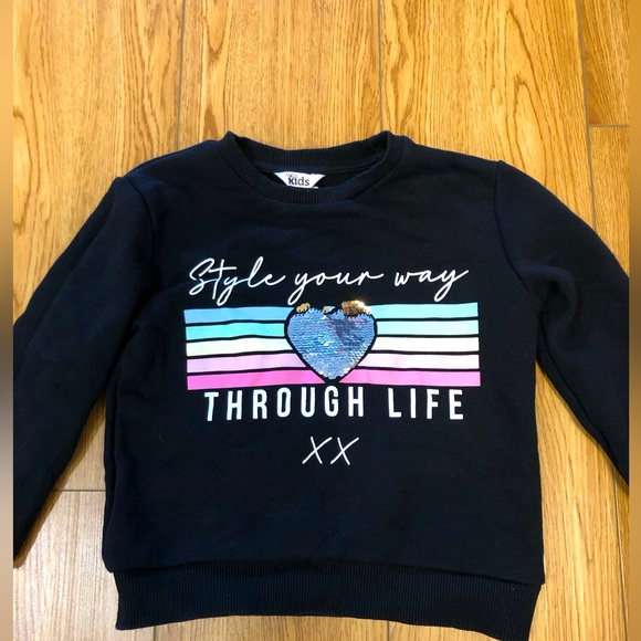 M&CO Girls Top Size 5-6 - Picture 1 of 4